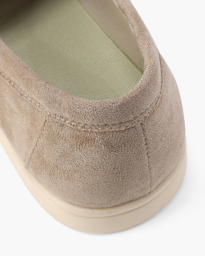 AVASÉ Suede Loafers