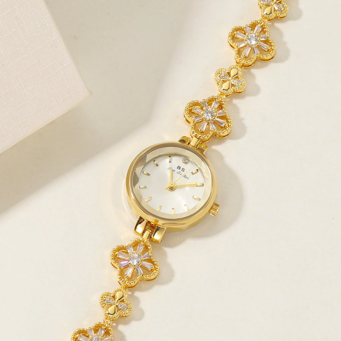 AVASÉ Clovera Watch