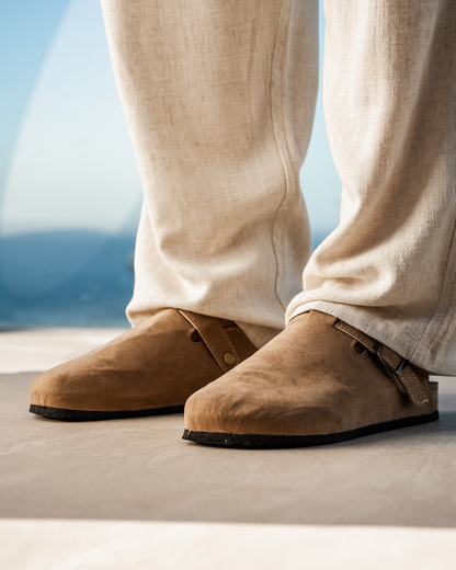 AVASÉ Suede Clogs